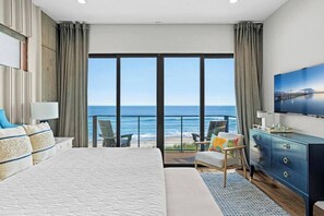 4 bedrooms, desk, iron/ironing board, travel cot - NEW Luxury Modern Beachfront Villa w/ Heated Pool (Melbourne Beach)