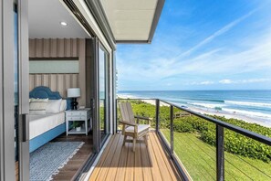 Property grounds - NEW Luxury Modern Beachfront Villa w/ Heated Pool (Melbourne Beach)