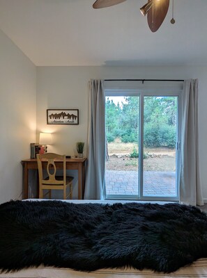 3 bedrooms, desk, iron/ironing board, WiFi