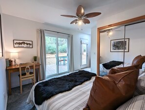 3 bedrooms, desk, iron/ironing board, WiFi