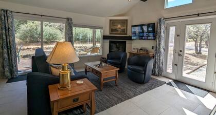 Bordering the National Forest - Air Conditioning - Pets 🐾 - Hiking & Biking!