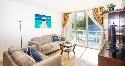 Miami Condo Sunny Isles Beach - Collins Ave Resort Luxury - Book NOW