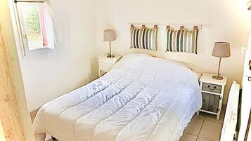 3 bedrooms, iron/ironing board, WiFi