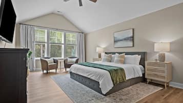 5 bedrooms, desk, iron/ironing board, free WiFi