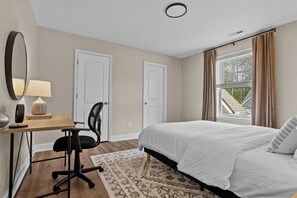 5 bedrooms, desk, iron/ironing board, free WiFi