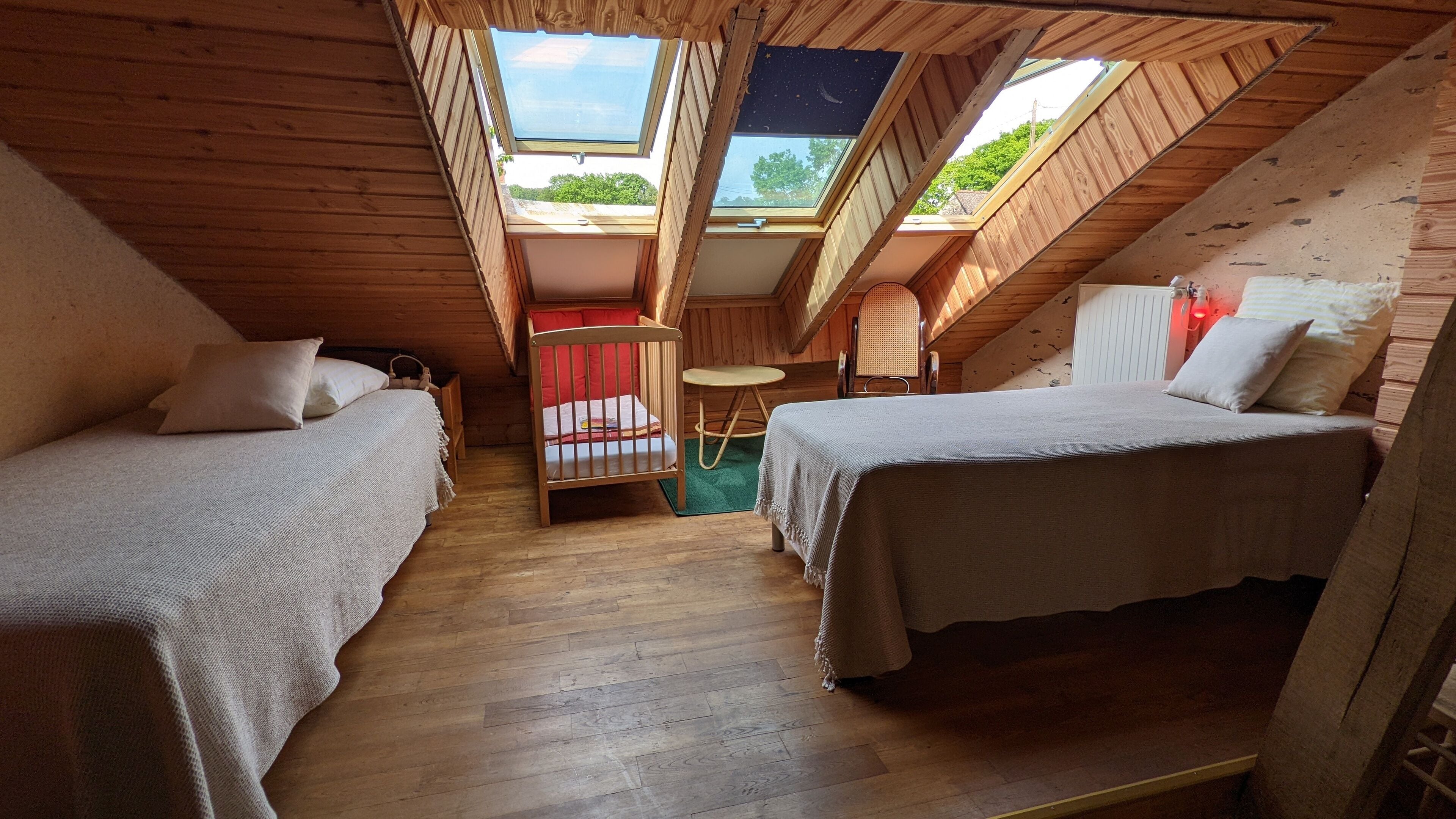 Premium bedding, individually decorated, individually furnished, desk