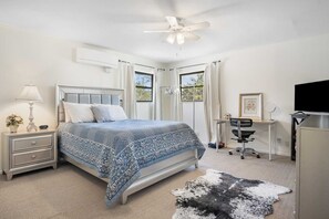 4 bedrooms, iron/ironing board, WiFi, bed sheets