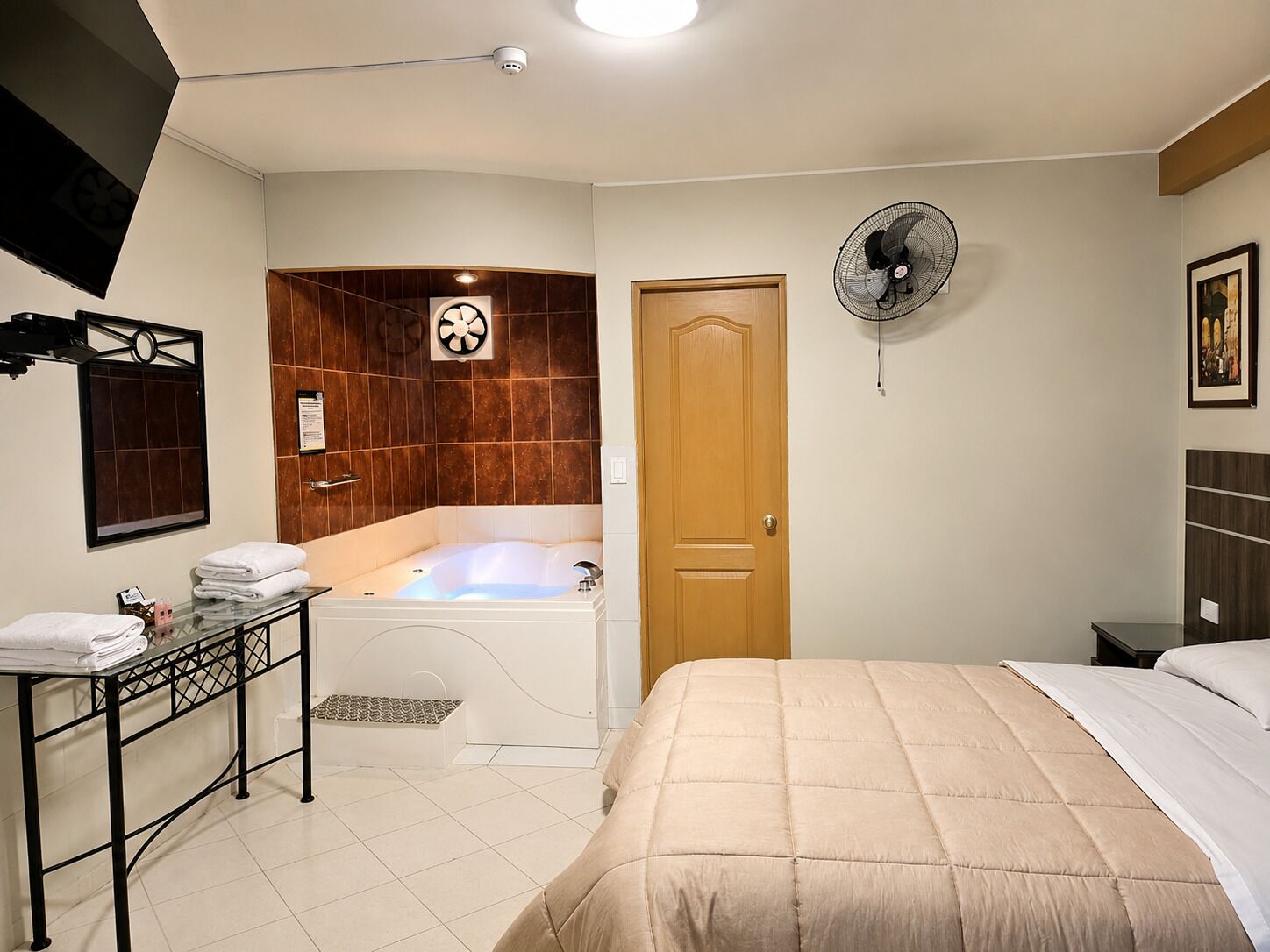 Chambre Supérieure | Literie de qualité supérieure, bureau