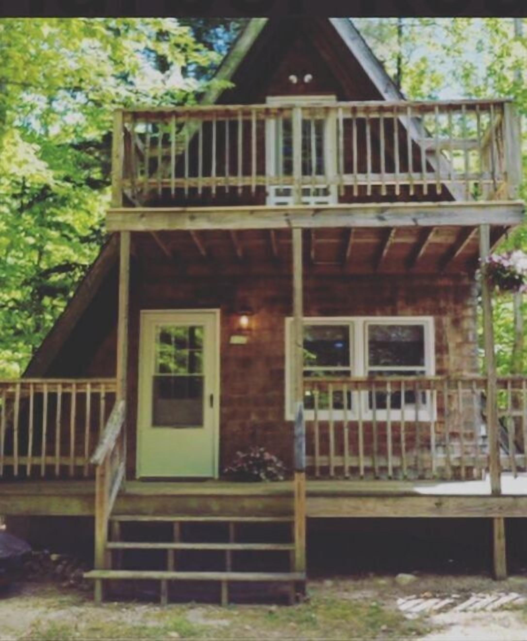 Cozy A frame cabin minutes from Sebago Lake and the Naples Causeway