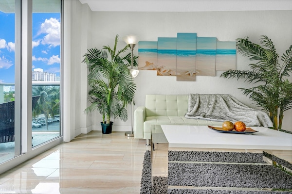 Televisión de pantalla plana de 40 pulgadas con canales por cable