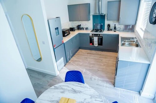 Cosy 3 Bedroom House Set In Manchester Free wifi & private parking