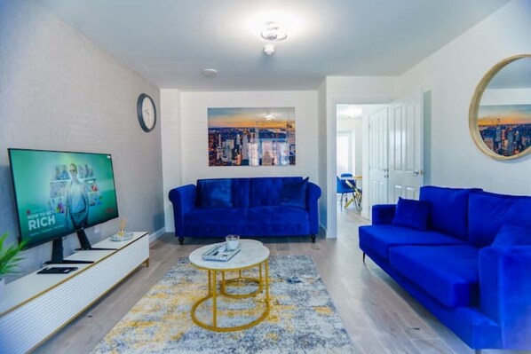 Smart TV, books