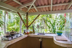 Villa, Multiple Beds, Kitchenette | Private kitchenette | Highchair