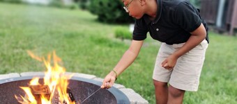 Updated home on 2/3 acre w/ HOT TUB and BOAT DOCK! Walk to 3 bars/eateries