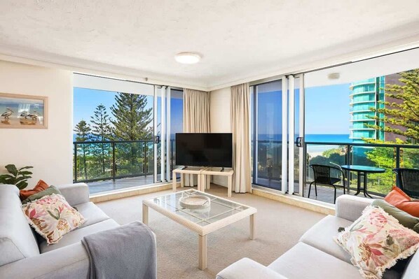 Unclassified image, 1 of 18, button