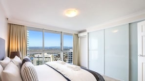 2 bedrooms, iron/ironing board, WiFi, bed sheets - 32D Peninsula 32nd Floor Beach Views Parking (Surfers Paradise)