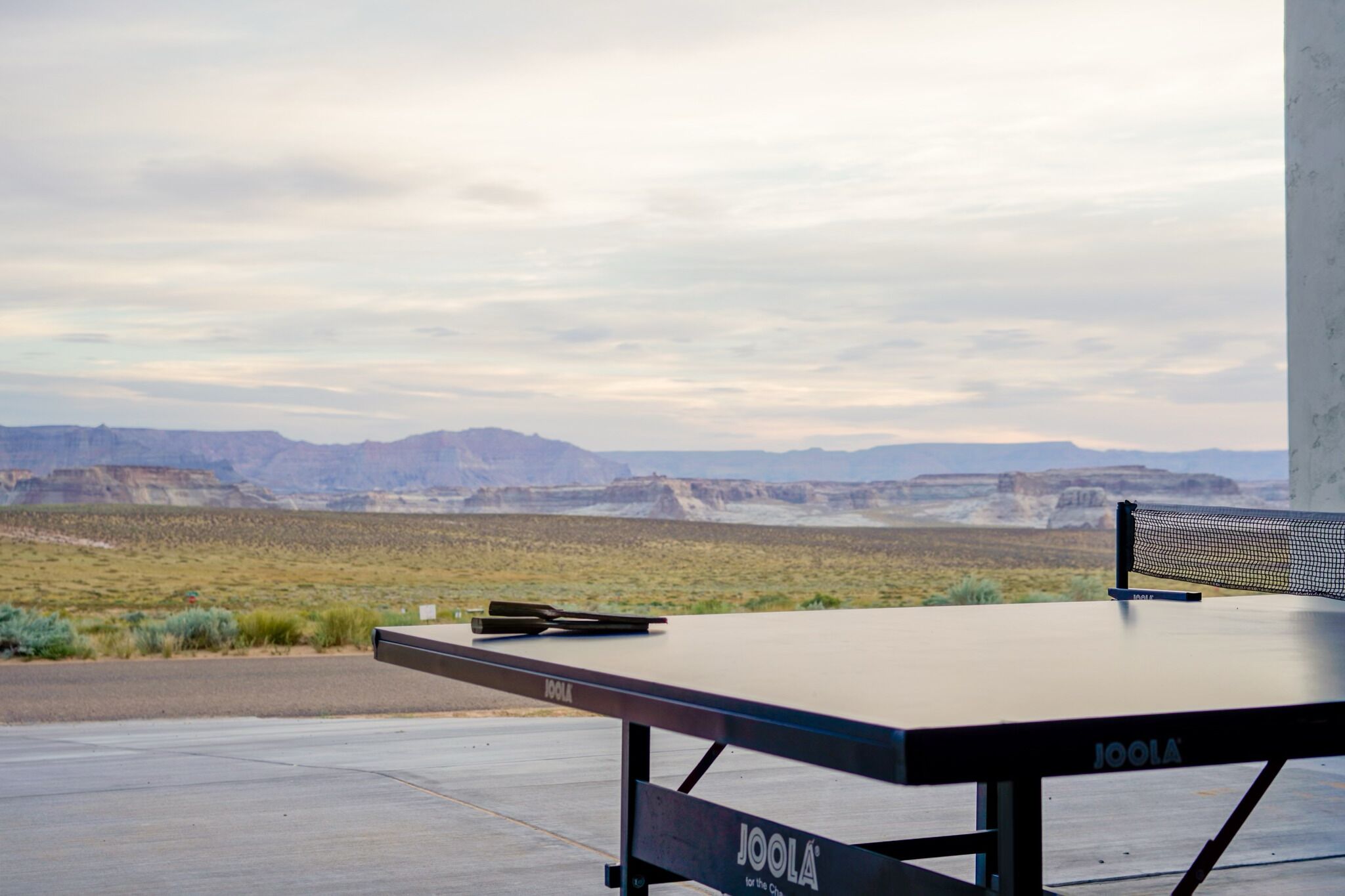 Powell Paradise: Desert Horizon Retreat w/Lake VIEWS, boat parking, sleeps 15!