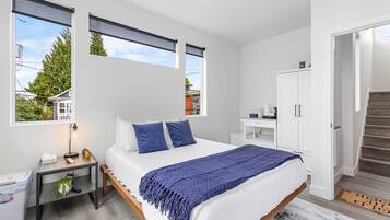 Classic Single Room | Iron/ironing board, free WiFi, bed sheets