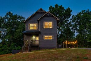 Exterior - 10% Off! Heated Pool,Pets,Kids Arcades,Foosball,Basketball,Hammock,Flat Roads (Sevierville)
