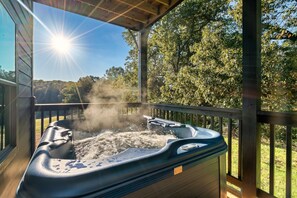 Outdoor spa tub - 10%SALE!/Indoor Pool/Pets/Arcades/Foosball/Basketball/Corn Hole/Quiet Community (Sevierville)