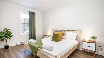 3 bedrooms, desk, iron/ironing board, travel cot