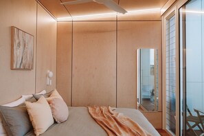 1 室のベッドルーム、アイロン / アイロン台、WiFi (無料)、ベッドシーツ
