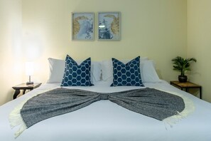 3 عدّة غرف نوم ومكواة/لوح كي وواي فاي مجانًا وملاءات أسرّة