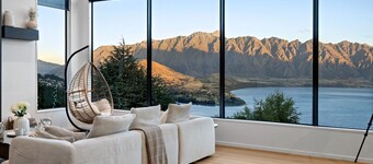 Vanda Heights - Spa Pool - Spectacular Lake & Mountain Views