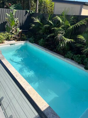 Pool - Luxury Family Home Moments from Little Bay & Cong Wong Beaches. (Little Bay)