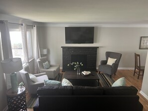 Smart TV - Get anywhere @ Reading Crossing
 (Cincinnati)