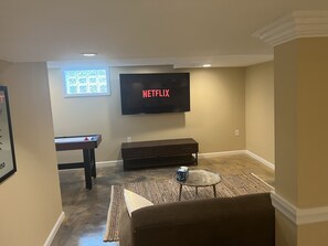 Smart TV - Get anywhere @ Reading Crossing
 (Cincinnati)
