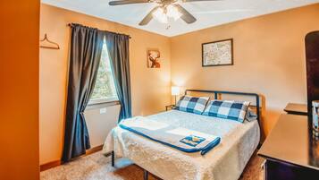 2 bedrooms, desk, iron/ironing board, travel crib