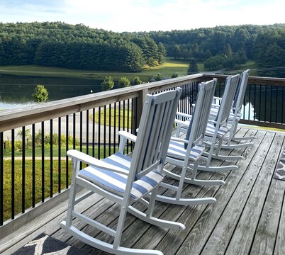 Little Beau - A Blueridge Parkway Retreat