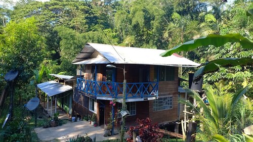 A lounge spot with no noise