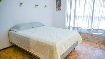 2 camere, ferro/asse da stiro, Wi-Fi gratuito