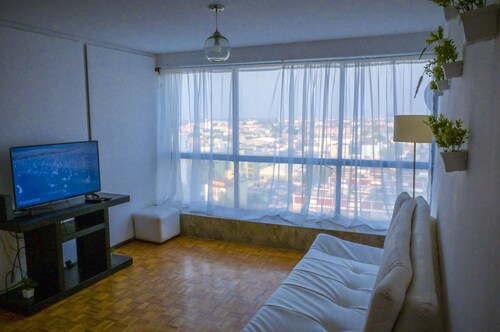 Minimalist Apartment with Art & View on Reforma