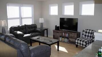 TV connectée, lecteur de DVD, livres, vidéothÚque