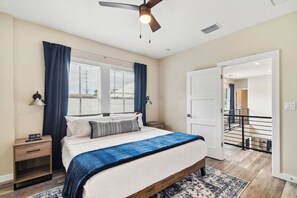 2 soverom, strykejern/-brett, wi-fi og sengetøy