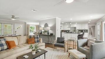 Smart-TV, peis, videospill og kontorer