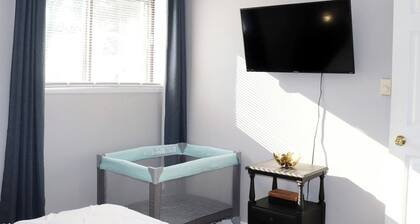 2 BR Stay MINS to Aurora Premium Outlets