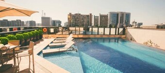 Cullinan Hplus Premium 