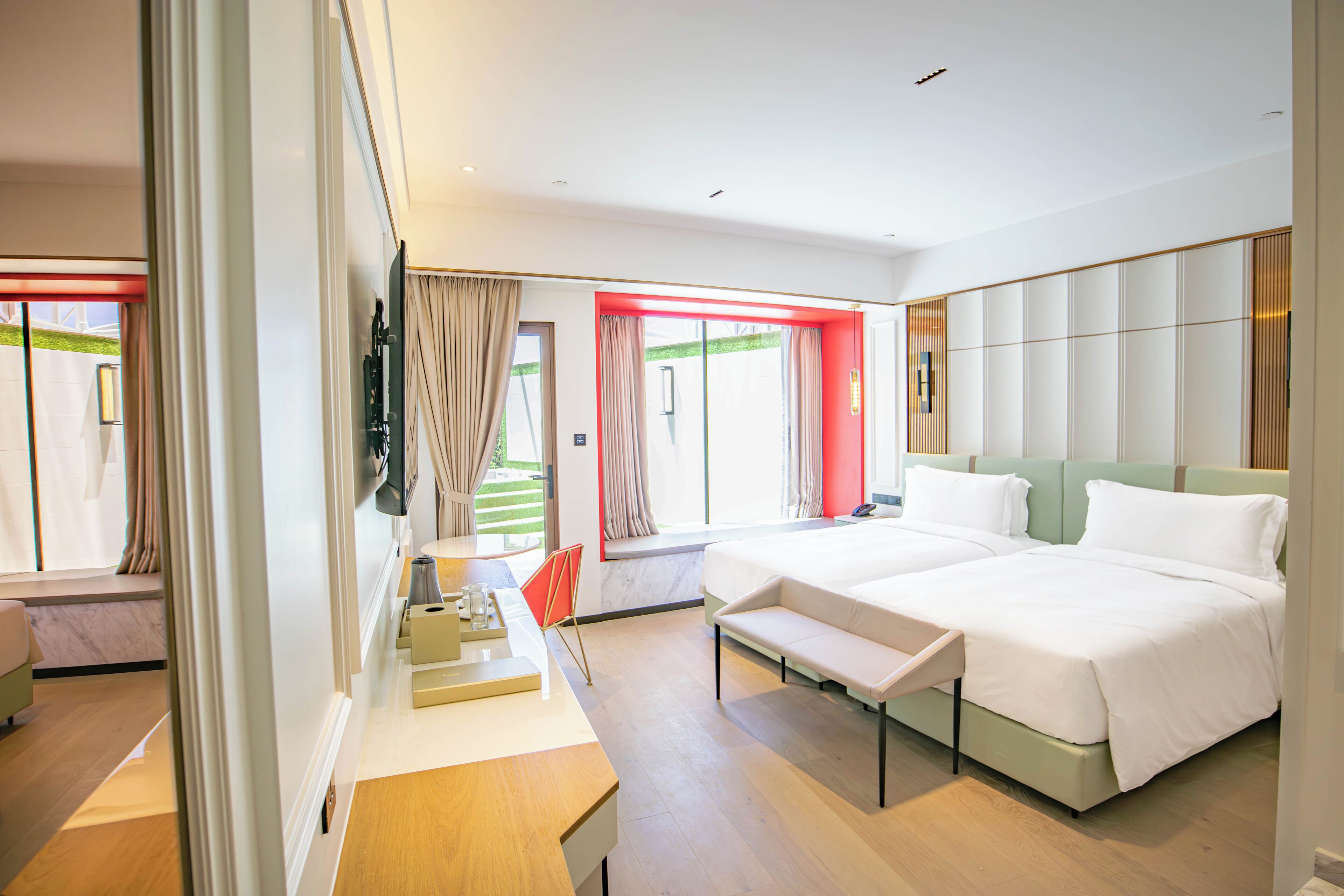 尊榮開放式套房, 陽台, 海景 | 羽絨被、客房內保險箱、遮光布/窗簾、隔音