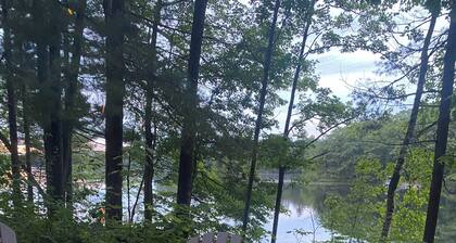 Smith's Island Retreat on Little Sissabagama. Pontoon and other boats included.