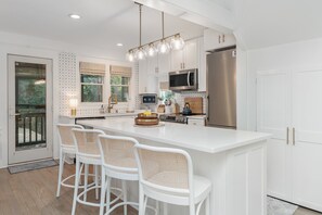 Fridge, microwave, oven, stovetop - Beautifully renovated 3 bedroom home in Surfman's Walk near East Beach! (Bald Head Island)