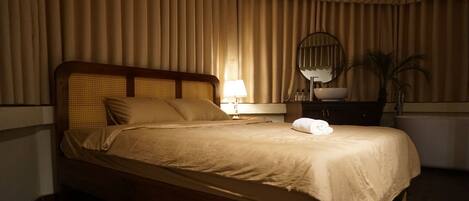 2 bedrooms, WiFi, bed sheets