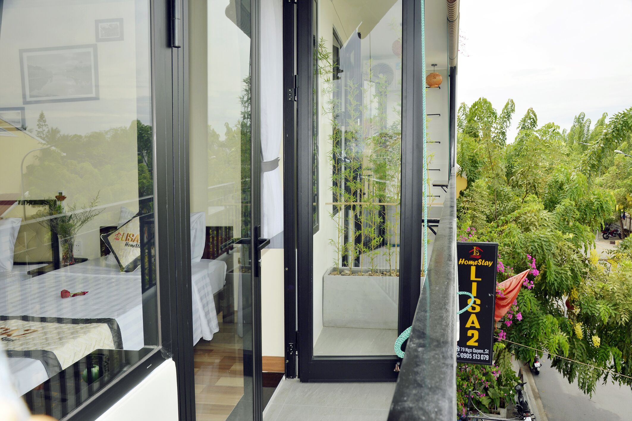 Deluxe Triple Room | Desk, blackout curtains, soundproofing, free WiFi