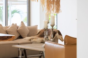 Executive Suite | Living area | Flat-screen TV - Elite Atoll Beachfront Hotel (Khanom)