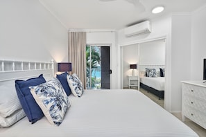 2 bedrooms, iron/ironing board, free WiFi, bed sheets - Coral Horizons Beachfront Apartment (Cairns)