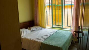 5 Schlafzimmer, Bügeleisen/Bügelbrett, WLAN, Bettwäsche