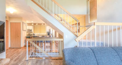Seven Springs 2BR+Loft Premium Condo, sleeps 11! by RedAwning - Save 10% on 3 Nights, 15% on 5 Nights!